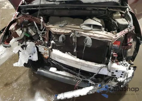 2018 Toyota Highlander Le z USA, uszkodzony, nr VIN 5TDBZRFH5JS806544